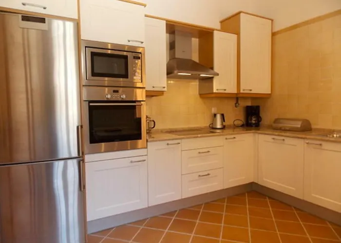 Del Rei 3 Pools Amoreira (Leiria)